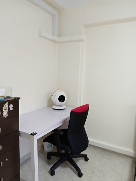 365 Bukit Batok Street 31, 365 Bukit Batok Street 31, 1 Bedroom, , HDB Flat For Rent, by Michelle Yeo, 500238041 - PropertyGuru.com.sg