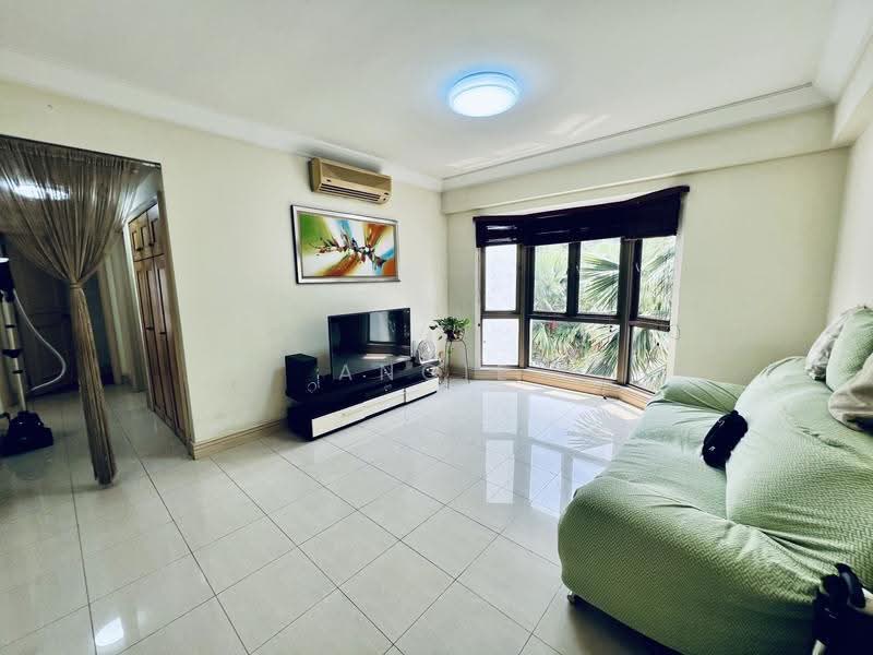 Parkview Apartments, 3 Bukit Batok Street 25, Dairy Farm / Bukit Panjang / Choa Chu Kang, 3 Bedrooms, 1,119 sqft, Apartment For Sale, by Angie Ng, 500238043 - Living Room - PropertyGuru.com.sg
