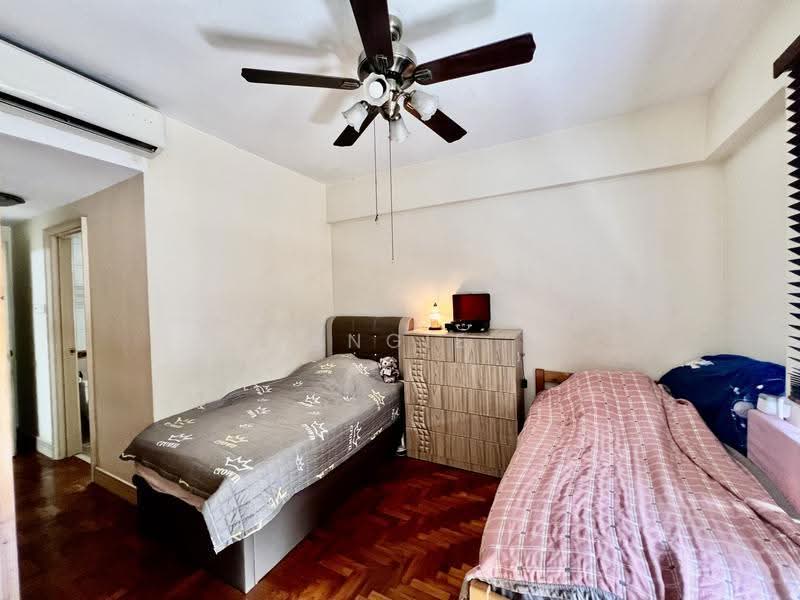 Parkview Apartments, 3 Bukit Batok Street 25, Dairy Farm / Bukit Panjang / Choa Chu Kang, 3 Bedrooms, 1,119 sqft, Apartment For Sale, by Angie Ng, 500238043 - Bedroom - PropertyGuru.com.sg