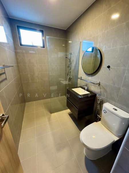 Windy Heights, 80 Jalan Daud, 5 Bedrooms, 4,975 sqft, Condominium For Rent, by Praveen (PK), 500238071 - Bathroom - PropertyGuru.com.sg
