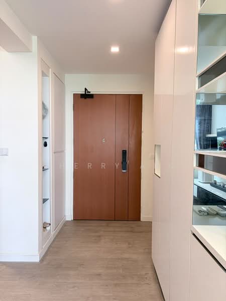 17B MacPherson Residency, 17B Circuit Road, 2 Bedrooms, 1,001 sqft, HDB Flat For Rent, by Sherry Ang, 500238087 - Entrance - PropertyGuru.com.sg