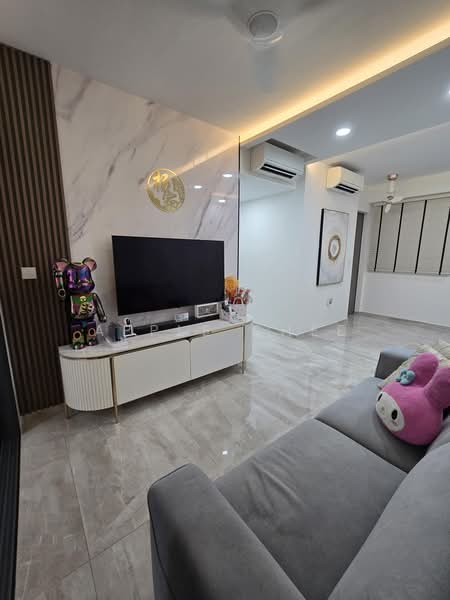 Affinity At Serangoon, 22 Serangoon North Avenue 1, 3 Bedrooms, 1,152 sqft, Condominium For Sale, by Apple Chee, 500238093 - Living Room - PropertyGuru.com.sg