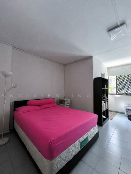 472 Pasir Ris Drive 6, 472 Pasir Ris Drive 6, 3 Bedrooms, 1,313 sqft, HDB Flat For Sale, by Ang Siew Ing 洪秀英, 500238095 - Bedroom - PropertyGuru.com.sg