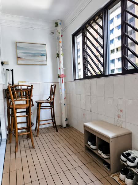 472 Pasir Ris Drive 6, 472 Pasir Ris Drive 6, 3 Bedrooms, 1,313 sqft, HDB Flat For Sale, by Ang Siew Ing 洪秀英, 500238095 - Balcony - PropertyGuru.com.sg