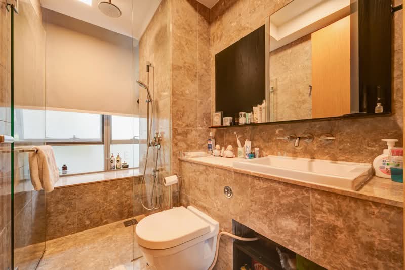 Helios Residences, 15 Cairnhill Circle, Orchard / River Valley, 3 Bedrooms, 1,701 sqft, Condominium For Sale, by Jeannie Lim, 500238101 - Bathroom - PropertyGuru.com.sg