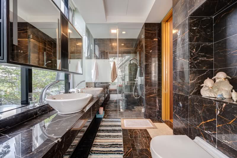Helios Residences, 15 Cairnhill Circle, Orchard / River Valley, 3 Bedrooms, 1,701 sqft, Condominium For Sale, by Jeannie Lim, 500238101 - Bathroom - PropertyGuru.com.sg