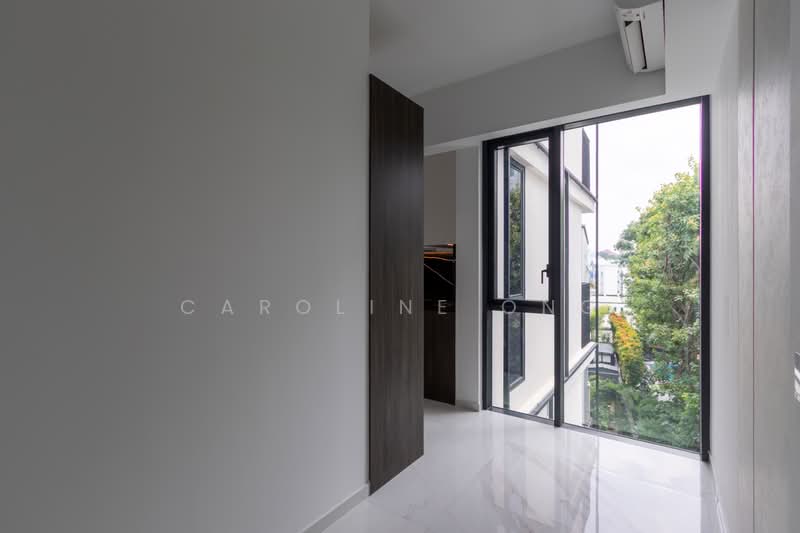 Jervois Mansion, 4 Jervois Close, 2 Bedrooms, 646 sqft, Condominium For Sale, by Caroline Ong, 500238128 - Foyer - PropertyGuru.com.sg
