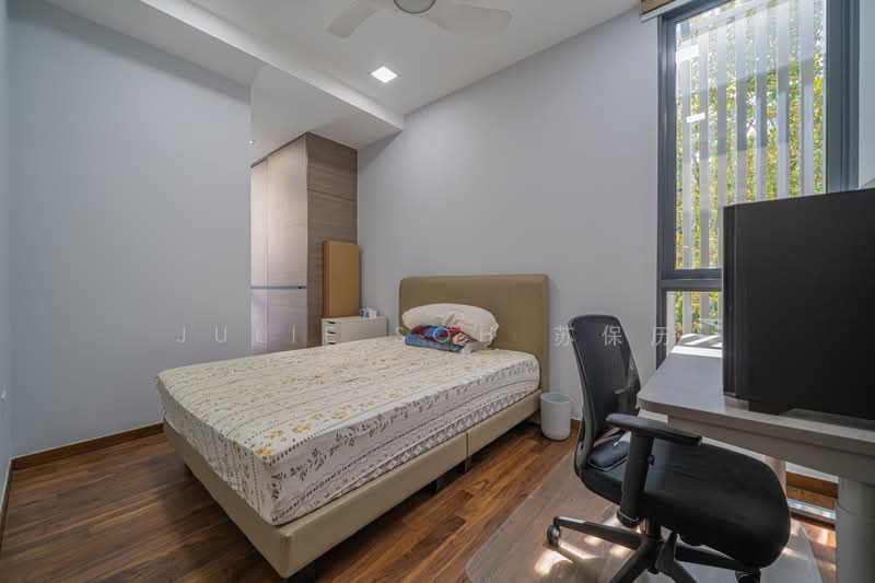 Serangoon Garden Estate, Cooling Close, 7 Bedrooms, 3,660 sqft, Corner Terrace For Sale, by Julie Soh 苏保历, 500238141 - Bedroom - PropertyGuru.com.sg