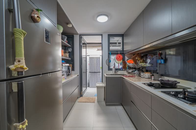 Serangoon Garden Estate, Cooling Close, 7 Bedrooms, 3,660 sqft, Corner Terrace For Sale, by Julie Soh 苏保历, 500238141 - Kitchen - PropertyGuru.com.sg