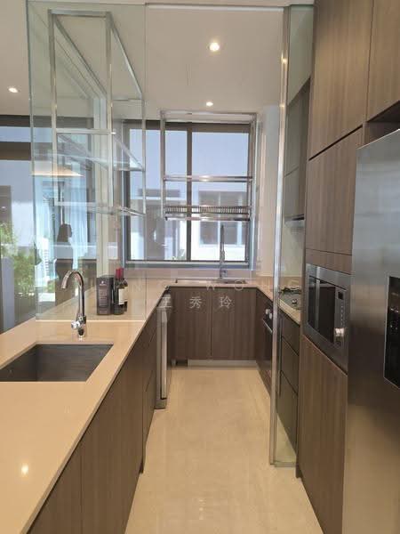 Greenwood Mews, 271 Greenwood Avenue, Newton / Novena, 5 Bedrooms, 3,100 sqft, Cluster House For Sale, by Ling Wong 王秀玲, 500238142 - Kitchen - PropertyGuru.com.sg