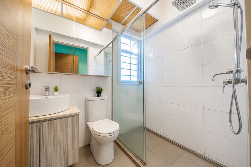 110A Depot Road, 110A Depot Road, 3 Bedrooms, 990 sqft, HDB Flat For Sale, by Lawrence Chia, 500238145 - Bathroom - PropertyGuru.com.sg