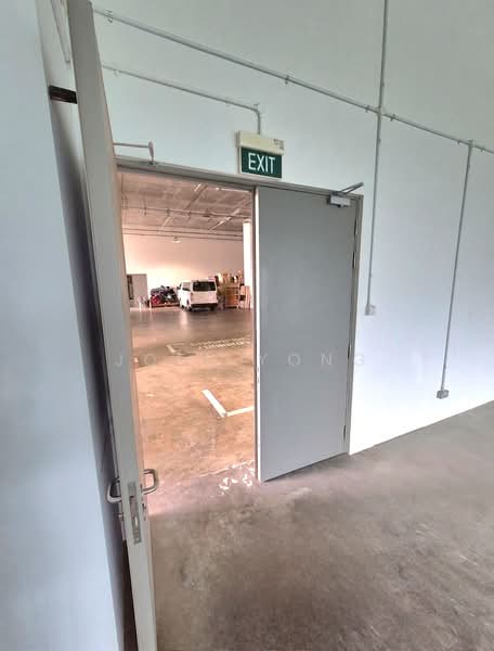 ramp up b2 factory workshop warehouse for rent!, ramp up b2 unit for rent @ Tampines!, 2,282 sqft, Factory / Workshop (B2) For Rent, by Joel Yong, 500238147 - CommercialGuru.com.sg