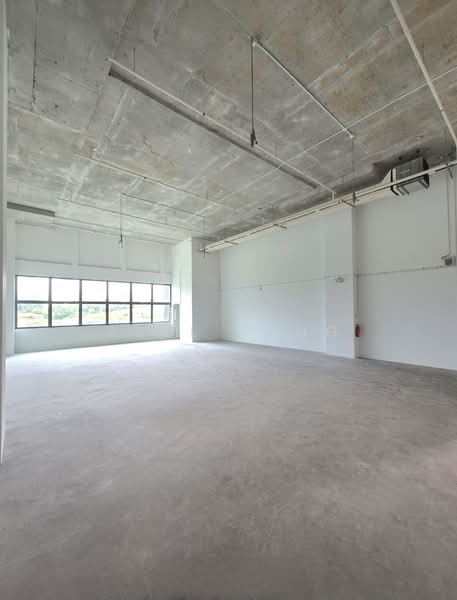 ramp up b2 factory workshop warehouse for rent!, ramp up b2 unit for rent @ Tampines!, 2,282 sqft, Factory / Workshop (B2) For Rent, by Joel Yong, 500238147 - CommercialGuru.com.sg