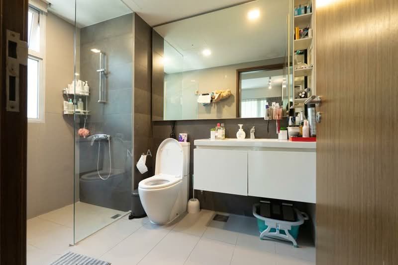 Ecopolitan, 130 Punggol Walk, 4 Bedrooms, 1,141 sqft, Condominium For Sale, by Nat Tjew, 500238216 - Bathroom - PropertyGuru.com.sg