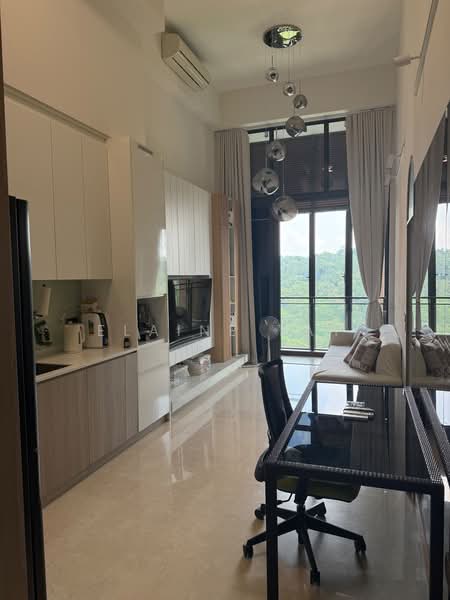 The Hillier, 6 Hillview Rise, 1 Bedroom, 592 sqft, Condominium For Rent, by Elaine Tay, 500238243 - Living Room - PropertyGuru.com.sg