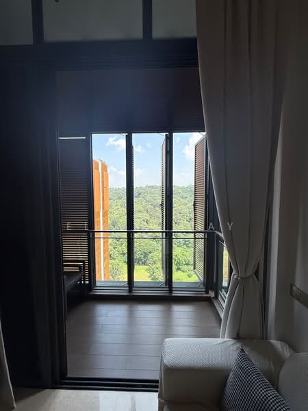 The Hillier, 6 Hillview Rise, 1 Bedroom, 592 sqft, Condominium For Rent, by Elaine Tay, 500238243 - Balcony - PropertyGuru.com.sg