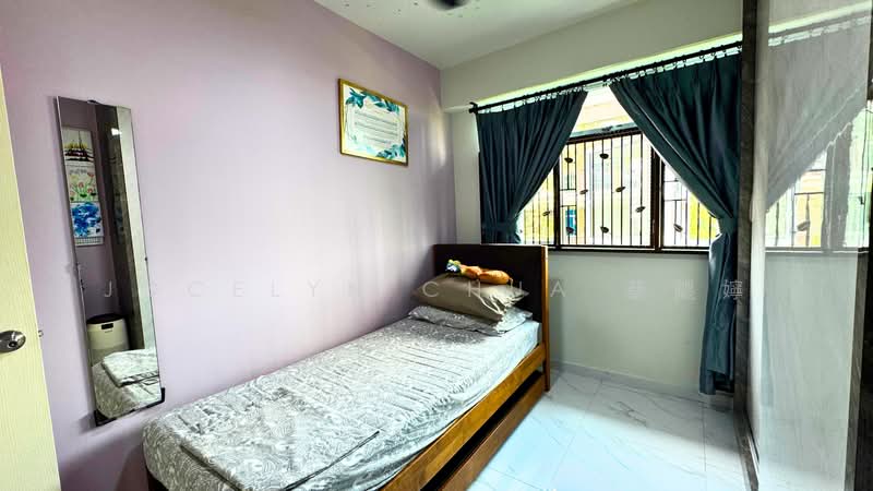 453A Bukit Batok West Avenue 6, 453A Bukit Batok West Avenue 6, 3 Bedrooms, 1,238 sqft, HDB Flat For Sale, by Jocelyn Chua 蔡颸嬣, 500238268 - Bedroom - PropertyGuru.com.sg