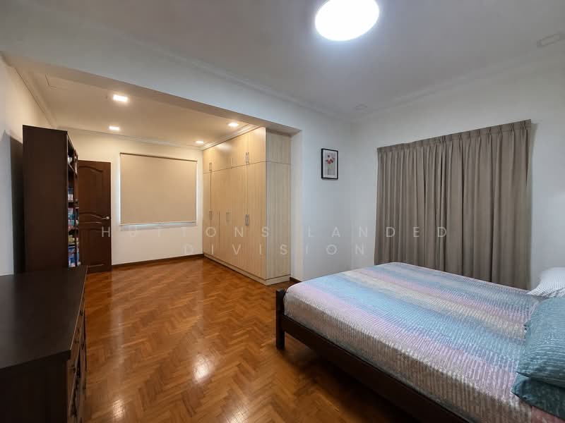 Bigger Land! 13m Frontage! Rare Regular Land Plot!, Clementi/Sunset/BT Timah, 4 Bedrooms, 3,200 sqft, Corner Terrace For Sale, by WIL NG B Y, 500238279 - Bedroom - PropertyGuru.com.sg