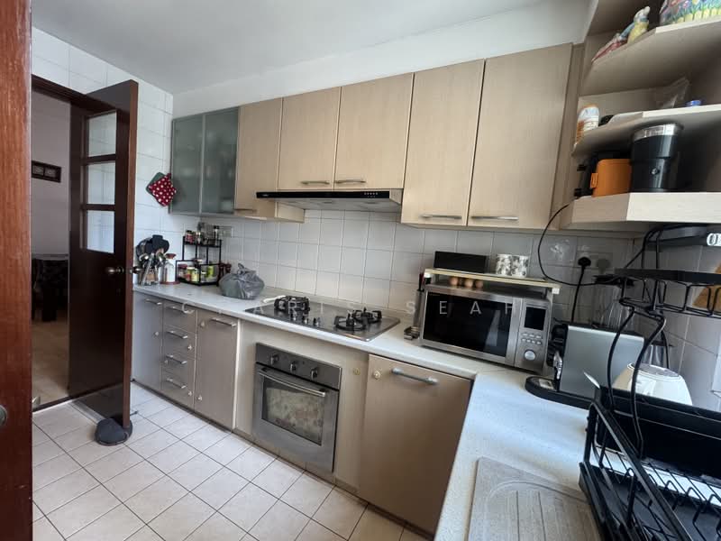 Sanctuary Green, 183 Tanjong Rhu Road, East Coast / Marine Parade, 3 Bedrooms, 1,399 sqft, Condominium For Sale, by Charis Seah, 500238283 - Kitchen - PropertyGuru.com.sg