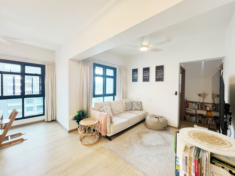419D Northshore Drive, 419D Northshore Drive, 3 Bedrooms, 1,011 sqft, HDB Flat For Sale, by Lewis Ho, 500238285 - Living Room - PropertyGuru.com.sg