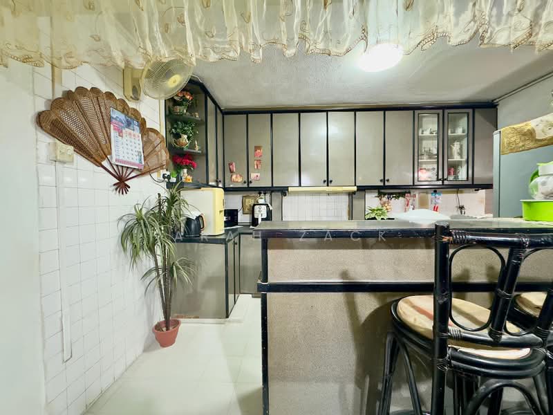 306 Ang Mo Kio Avenue 1, 306 Ang Mo Kio Avenue 1, 4 Bedrooms, 1,324 sqft, HDB Flat For Sale, by Farah Zack, 500238307 - PropertyGuru.com.sg