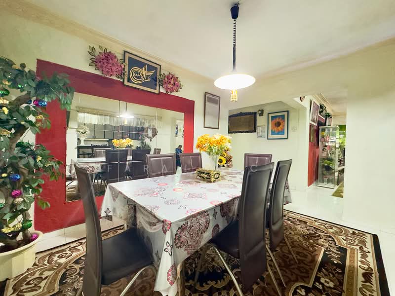 306 Ang Mo Kio Avenue 1, 306 Ang Mo Kio Avenue 1, 4 Bedrooms, 1,324 sqft, HDB Flat For Sale, by Farah Zack, 500238307 - PropertyGuru.com.sg