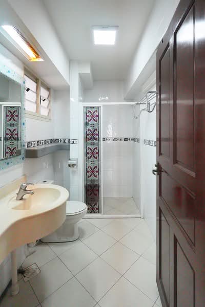 466D Sembawang Drive, 466D  Sembawang Drive, 3 Bedrooms, 1,184 sqft, HDB Flat For Sale, by Nick R. L, 500238309 - Bathroom - PropertyGuru.com.sg