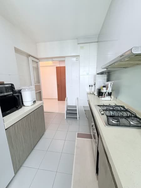 428A Yishun Avenue 11, 428A Yishun Avenue 11, 3 Bedrooms, 990 sqft, HDB Flat For Sale, by SQ Raudha, 500238310 - Kitchen - PropertyGuru.com.sg