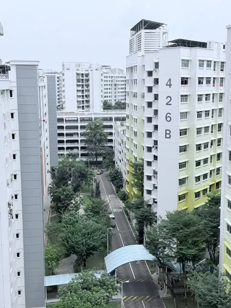 428A Yishun Avenue 11, 428A Yishun Avenue 11, 3 Bedrooms, 990 sqft, HDB Flat For Sale, by SQ Raudha, 500238310 - Exterior - PropertyGuru.com.sg