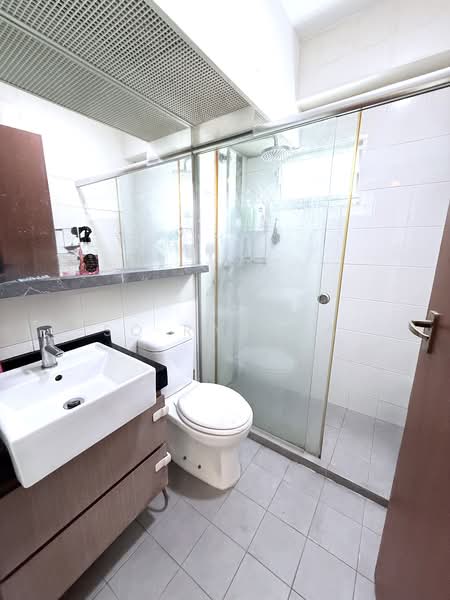 428A Yishun Avenue 11, 428A Yishun Avenue 11, 3 Bedrooms, 990 sqft, HDB Flat For Sale, by SQ Raudha, 500238310 - Bathroom - PropertyGuru.com.sg