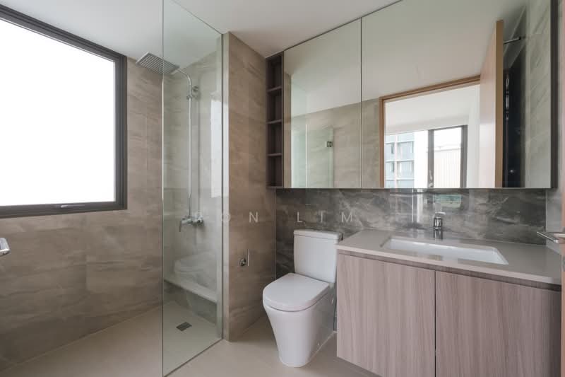 The Botany at Dairy Farm, 5 Dairy Farm Walk, 3 Bedrooms, 1,033 sqft, Condominium For Sale, by Ron Lim, 500238320 - Bathroom - PropertyGuru.com.sg