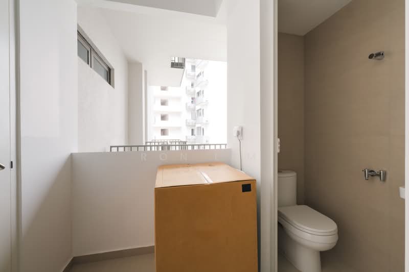 The Botany at Dairy Farm, 5 Dairy Farm Walk, 3 Bedrooms, 1,033 sqft, Condominium For Sale, by Ron Lim, 500238320 - Bathroom - PropertyGuru.com.sg