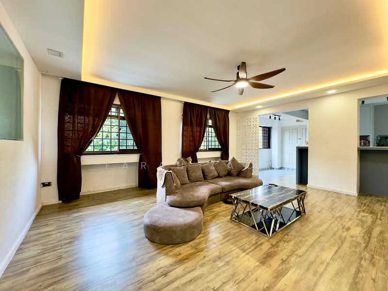 730 Tampines Street 71, 730 Tampines Street 71, 4 Bedrooms, 1,335 sqft, HDB Flat For Sale, by Farah Zack, 500238328 - PropertyGuru.com.sg