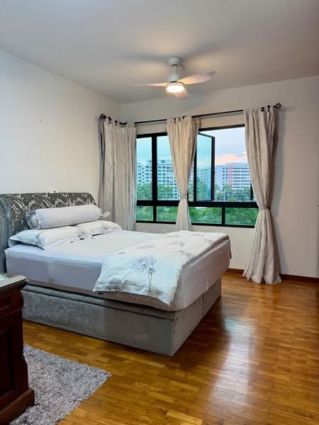 Woodsvale, 7 Woodlands Drive 72, 3 Bedrooms, 1,292 sqft, Condominium For Rent, by Jasper Sng, 500238353 - Bedroom - PropertyGuru.com.sg