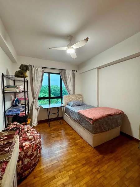 Woodsvale, 7 Woodlands Drive 72, 3 Bedrooms, 1,292 sqft, Condominium For Rent, by Jasper Sng, 500238353 - Bedroom - PropertyGuru.com.sg