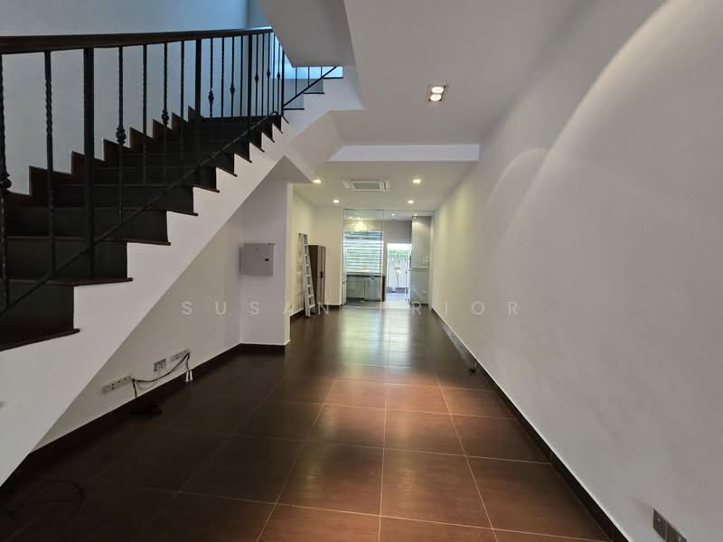 Everitt / Joo Chiat Cute Shophouse 2 Bed, Everitt Road, Joo Chiat Road, 2 Bedrooms, 1,585 sqft, Conservation House For Rent, by Susan Prior, 500238354 - Interior - PropertyGuru.com.sg