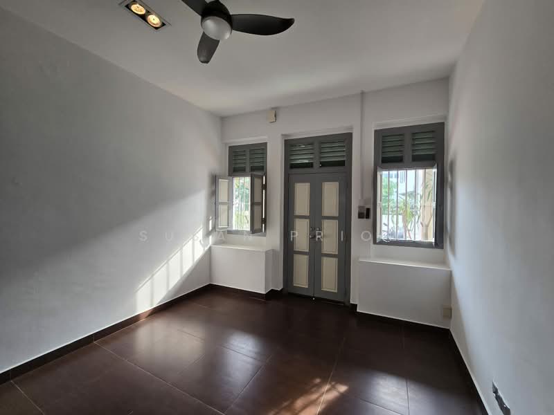 Everitt / Joo Chiat Cute Shophouse 2 Bed, Everitt Road, Joo Chiat Road, 2 Bedrooms, 1,585 sqft, Conservation House For Rent, by Susan Prior, 500238354 - Interior - PropertyGuru.com.sg