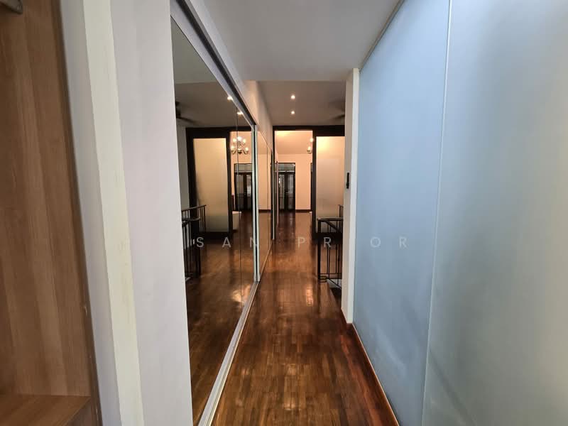 Everitt / Joo Chiat Cute Shophouse 2 Bed, Everitt Road, Joo Chiat Road, 2 Bedrooms, 1,585 sqft, Conservation House For Rent, by Susan Prior, 500238354 - Corridor - PropertyGuru.com.sg