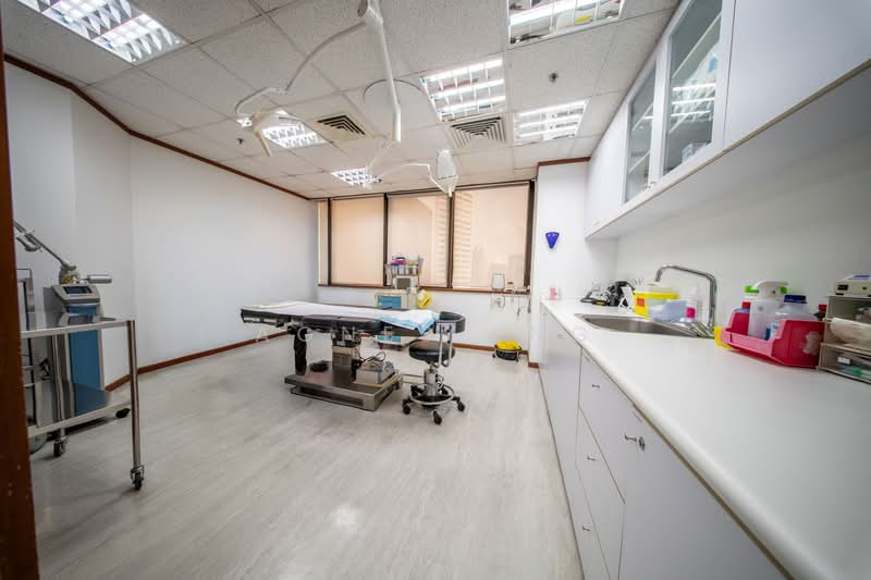 Mount Elizabeth Hospital / Medical Center, 3 Mount Elizabeth, 1,184 sqft, Medical For Sale, by Agnes Eng, 500238357 - Day Surgery - CommercialGuru.com.sg