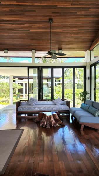 Exclusive GCBA Enclave. Dual Frontage. $2xxx psf. Convenient Locale, Tranquil Neighbourhood, BINJAI PARK, JALAN KAMPONG CHANTEK, SWISS CLUB ROAD, 4 Bedrooms, 7,990 sqft, Detached House For Sale, by Steve Tay, 500238364 - Living Room - PropertyGuru.com.sg
