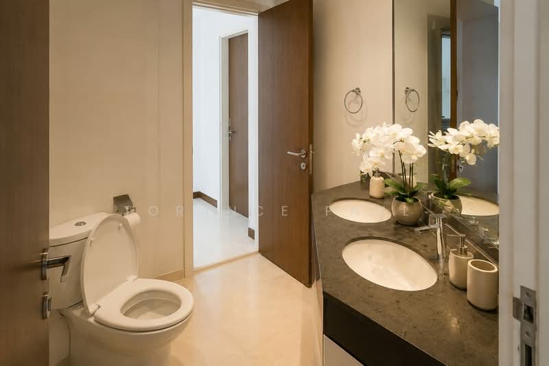 D'Grove Villas, 8A Orange Grove Road, 4 Bedrooms, 5,221 sqft, Condominium For Rent, by Torance Paul, 500238370 - Bathroom - PropertyGuru.com.sg