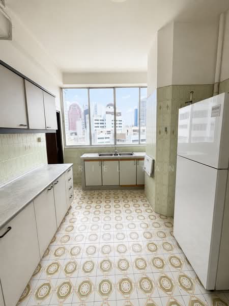 Elizabeth Tower, 14 Mount Elizabeth, 3 Bedrooms, 2,002 sqft, Condominium For Sale, by Adriel Tan, 500238418 - Kitchen - PropertyGuru.com.sg