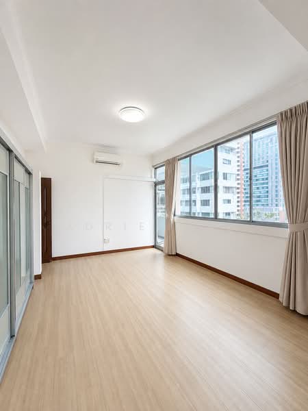 Elizabeth Tower, 14 Mount Elizabeth, 3 Bedrooms, 2,002 sqft, Condominium For Sale, by Adriel Tan, 500238418 - Living Room - PropertyGuru.com.sg