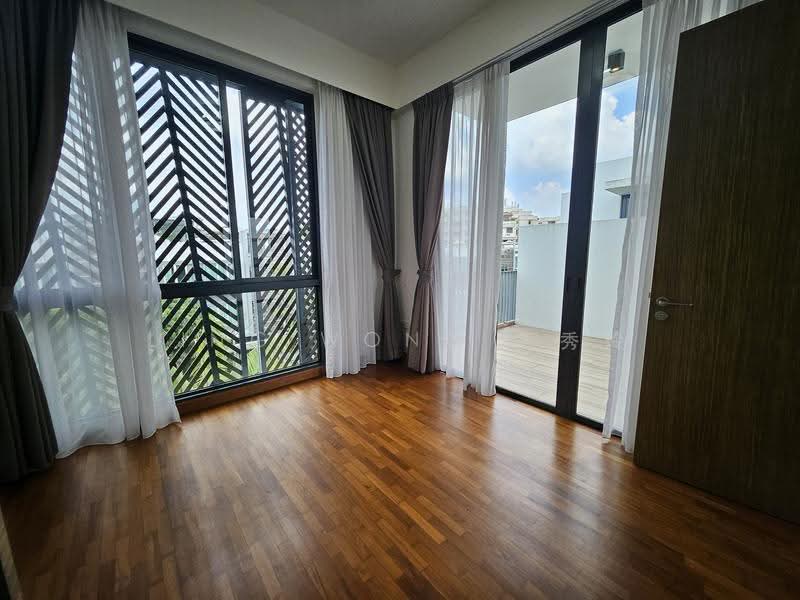 Alana, Sunrise Terrace, Seletar / Yio Chu Kang, 4 Bedrooms, 3,122 sqft, Terraced House For Sale, by Ling Wong 王秀玲, 500238427 - Bedroom 4 - PropertyGuru.com.sg