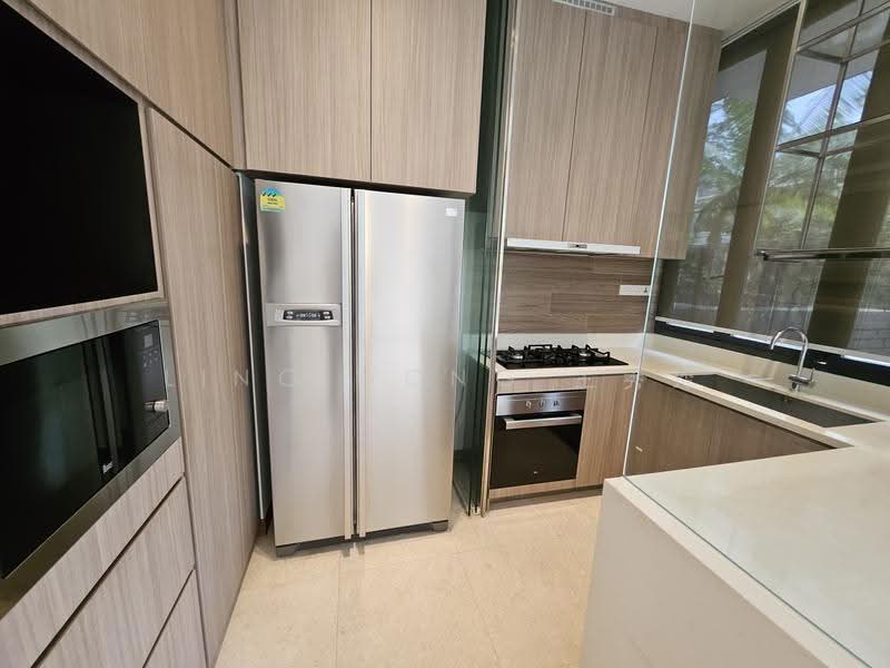 Alana, Sunrise Terrace, Seletar / Yio Chu Kang, 4 Bedrooms, 3,122 sqft, Terraced House For Sale, by Ling Wong 王秀玲, 500238427 - Dry Kitchen - PropertyGuru.com.sg
