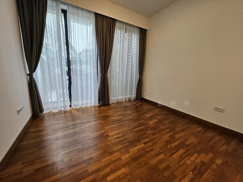 Alana, Sunrise Terrace, Seletar / Yio Chu Kang, 4 Bedrooms, 3,122 sqft, Terraced House For Sale, by Ling Wong 王秀玲, 500238427 - Master Bedroom - PropertyGuru.com.sg