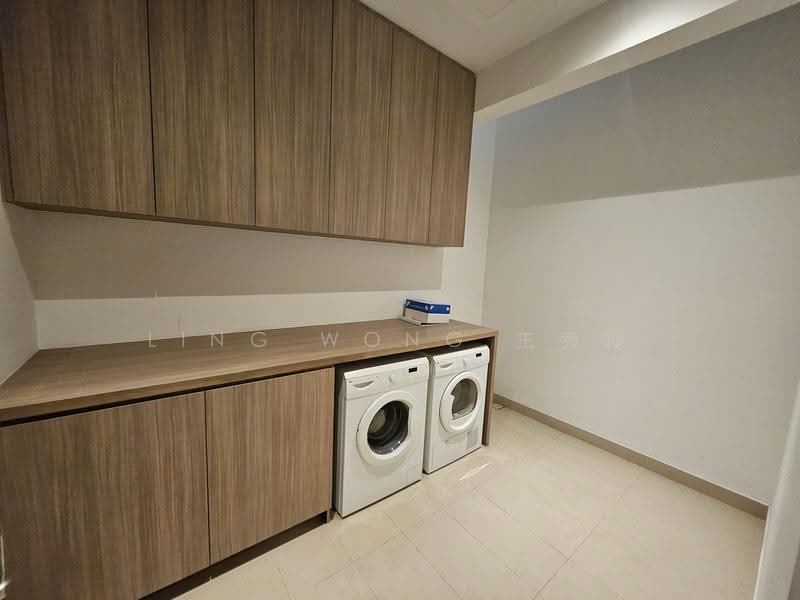 Alana, Sunrise Terrace, Seletar / Yio Chu Kang, 4 Bedrooms, 3,122 sqft, Terraced House For Sale, by Ling Wong 王秀玲, 500238427 - Yard - PropertyGuru.com.sg