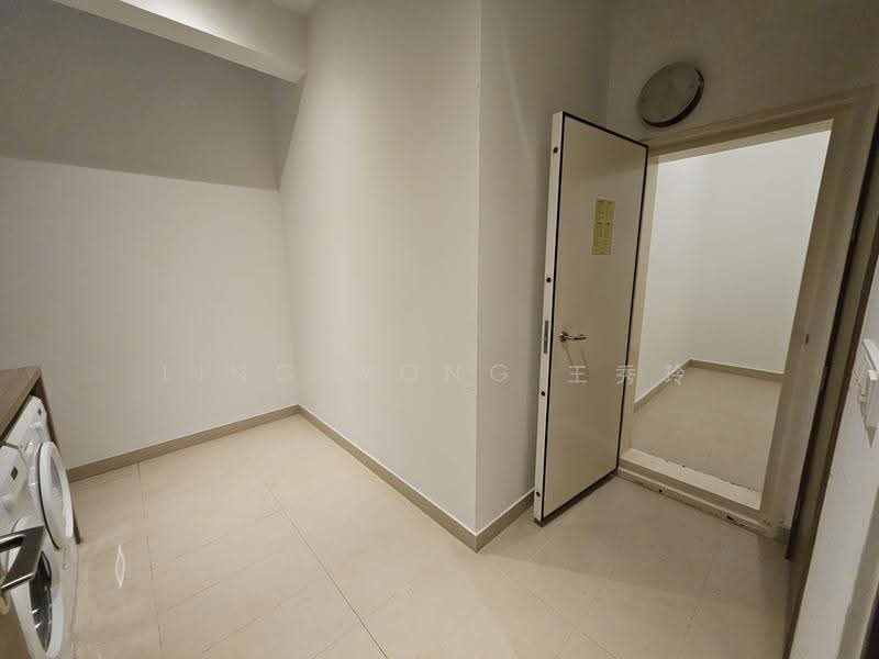 Alana, Sunrise Terrace, Seletar / Yio Chu Kang, 4 Bedrooms, 3,122 sqft, Terraced House For Sale, by Ling Wong 王秀玲, 500238427 - Yard - PropertyGuru.com.sg