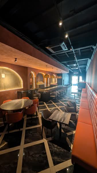 Mohamed Sultan Road, Mohamed Sultan Road, Orchard / River Valley, 2,240 sqft, Food & Beverage For Rent, by Jermain Eu, 500238440 - Interior - CommercialGuru.com.sg