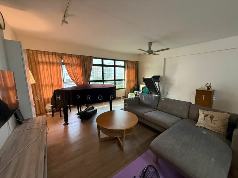 197D Boon Lay Fields, 197D Boon Lay Drive, 3 Bedrooms, 1,216 sqft, HDB Flat For Sale, by TONY, 500238493 - Living Room - PropertyGuru.com.sg